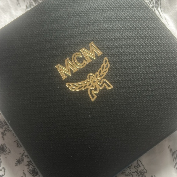 NWT in Box MCM Purple Rose Bandanna Silk & Cotton Scrunchie - Picture 4 of 7